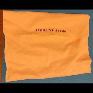 LV DUSTBAG